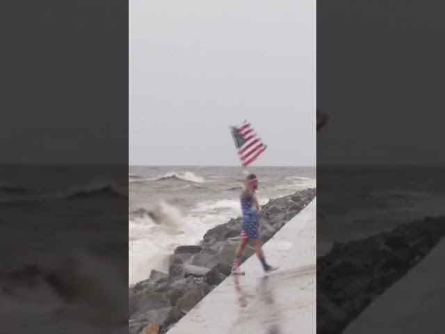 ⁣People wave American flag in Hurricane Helene's high winds #Shorts