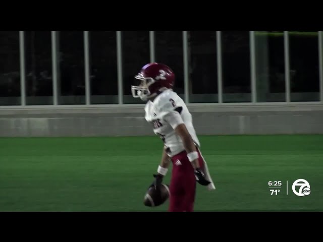 ⁣WXYZ High School Play of the Week: Riverview Gabriel Richard WR Derek Lesko makes diving TD grab