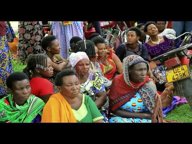 ⁣WFP gives Ntoroko floods victims food, money valued at UGX 1.7 bn