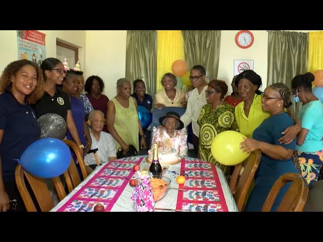 ⁣104-year-old celebrates birthday with loved ones