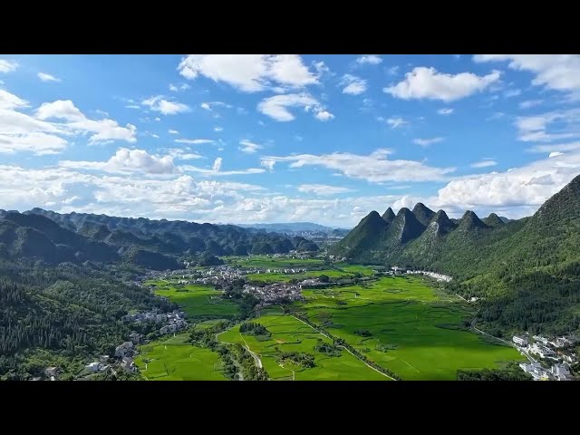 ⁣GLOBALink | Former UN tourism official impressed by mountain tourism in China's Guizhou