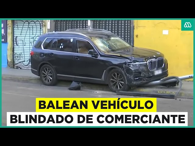 ⁣Balean vehículo blindado de comerciantes chinos en Santiago: Les robaron cerca de $100 millones