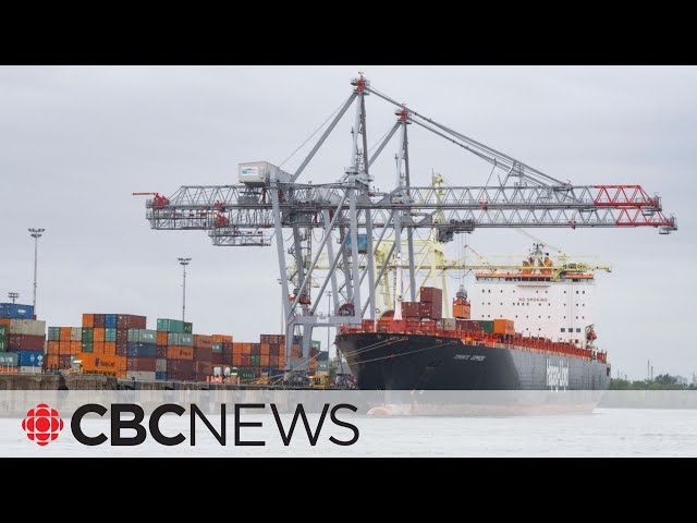 ⁣Port of Montreal dockworkers threaten 3-day strike beginning Monday