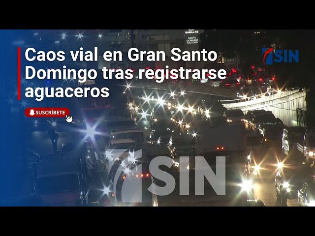 ⁣Caos vial en Gran Santo Domingo tras registrarse aguaceros