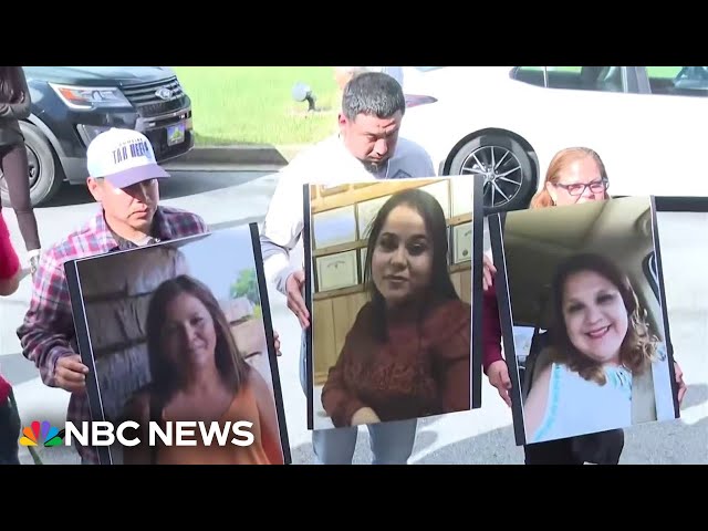 ⁣Families try to find those unaccounted following floods in Tennessee