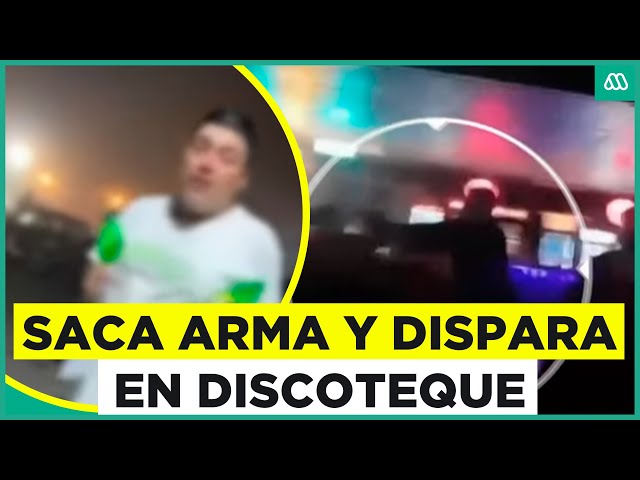 ⁣Caos en discoteque: Sujeto saca arma de fuego y dispara contra los clientes