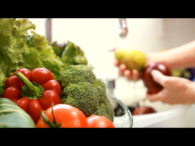 ⁣A-t-on besoin de savons pour fruits et légumes? | L'épicerie