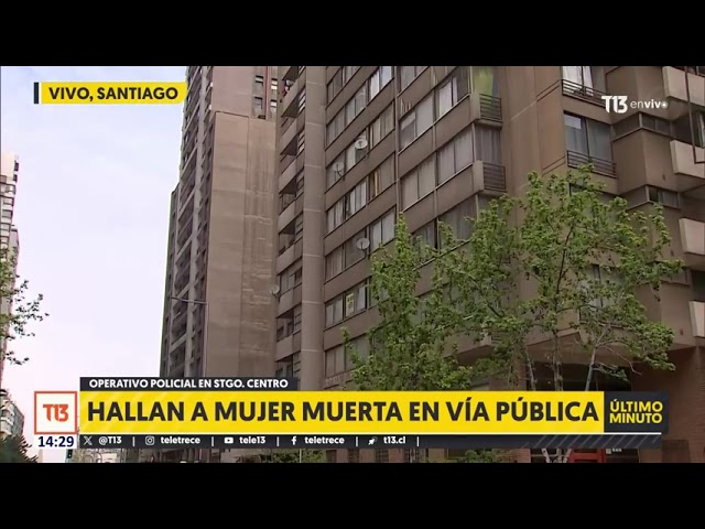 ⁣Mujer encontrada muerta en Santiago: habría caído de un edificio, pero tiene heridas cortopunzantes