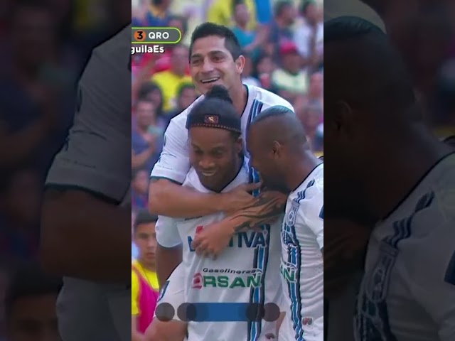  El gol de Ronaldinho que hizo ESTALLAR al azteca #shorts