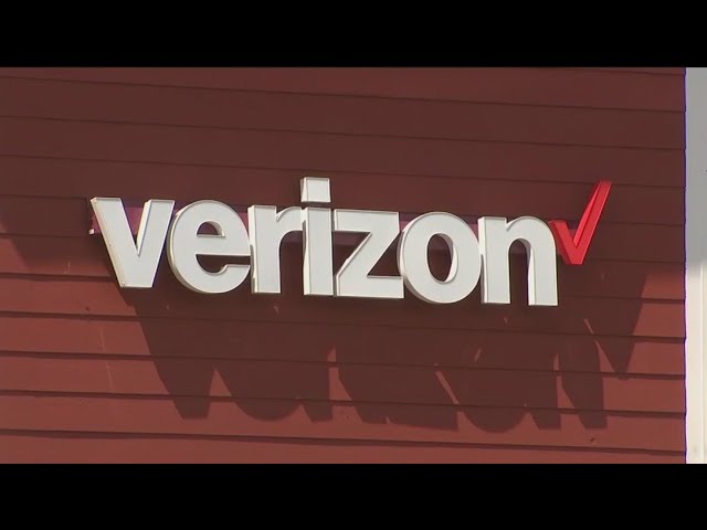 ⁣Verizon down, thousands disconnected