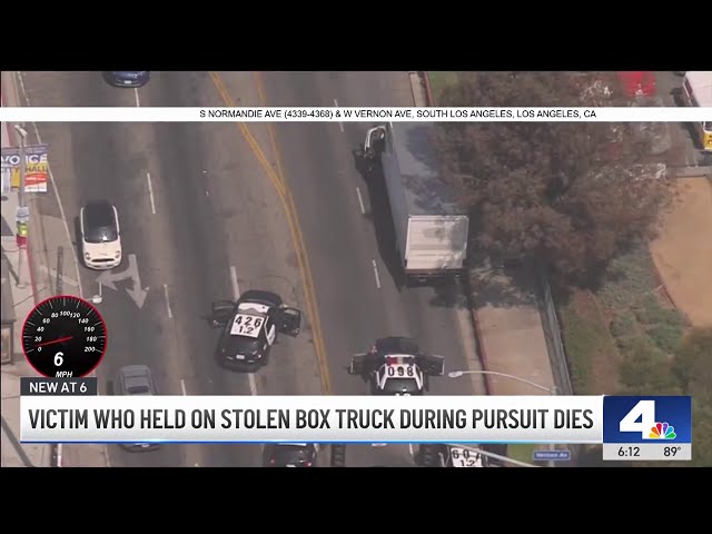 ⁣Person who tried to stop carjacking during car chase dies