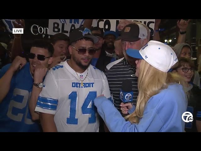 ⁣Detroit Lions fans flood the city in a sea of Honolulu Blue for Monday Night Football