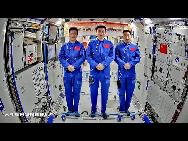 ⁣China's Shenzhou-18 crew sends National Day greetings from space