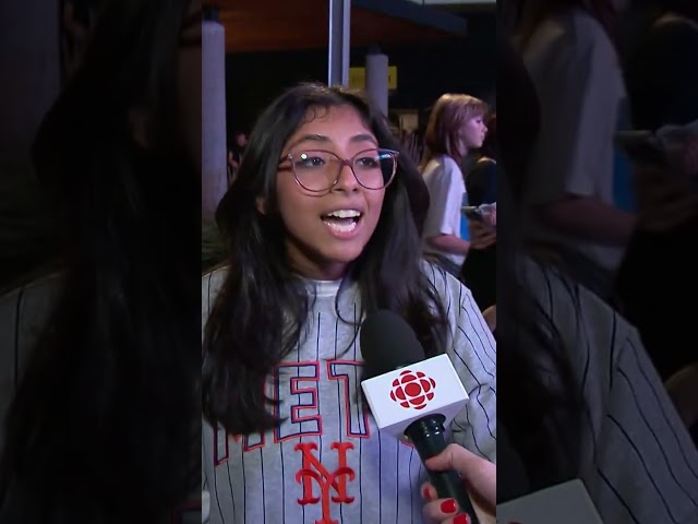 ⁣Foule record pour Billie Eilish au Centre Vidéotron | Vidéojournal