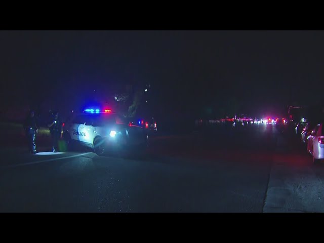 ⁣Arapahoe County Sheriff's deputies investigate shooting at Ivy Crossing Apartment Complex