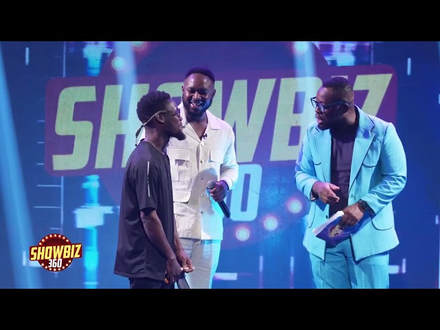 ⁣#ShowBiz360: YOM and the boys under construction roacking the stage