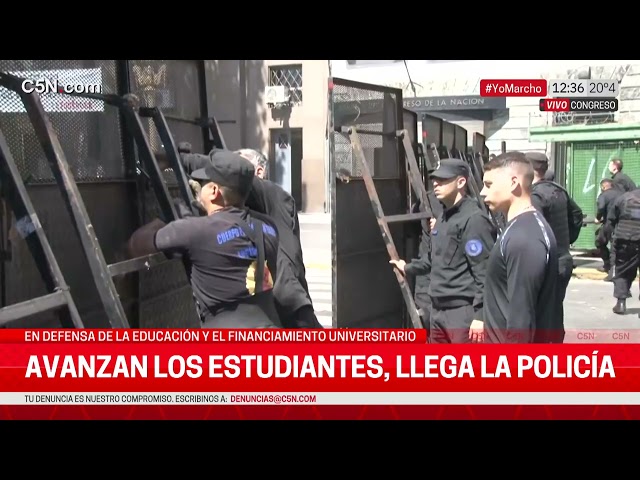 ⁣FUERTE OPERATIVO POLICIAL en el CONGRESO: NO DEJAN PASAR a los ESTUDIANTES