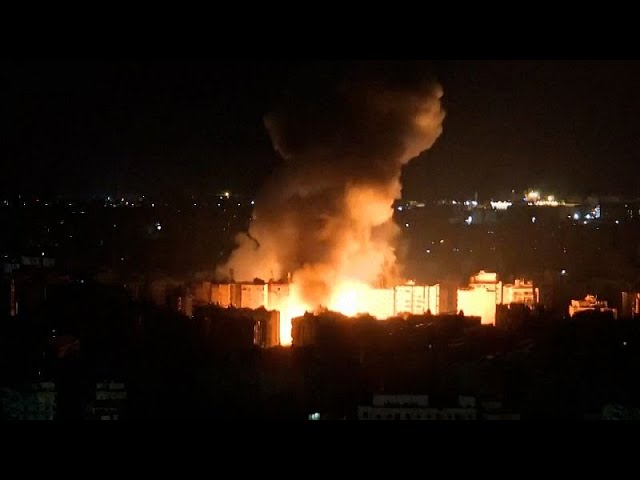 ⁣Le cœur de Beyrouth frappé par l'armée israélienne. Au moins 6 morts.