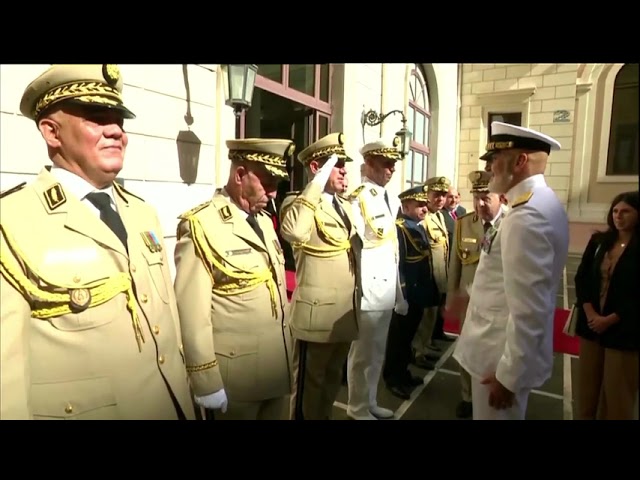 ⁣Italie: 2ème jour de la visite du Général d'Armée Saïd Chanegriha Chef d'Etat Major de l&#