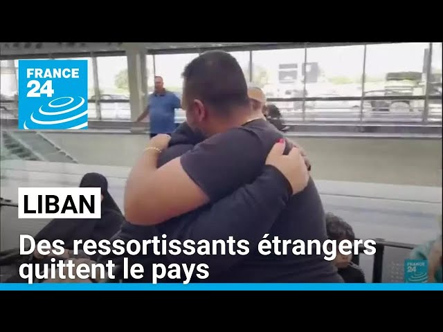 ⁣Frappes israéliennes au Liban : des ressortissants étrangers quittent le pays • FRANCE 24