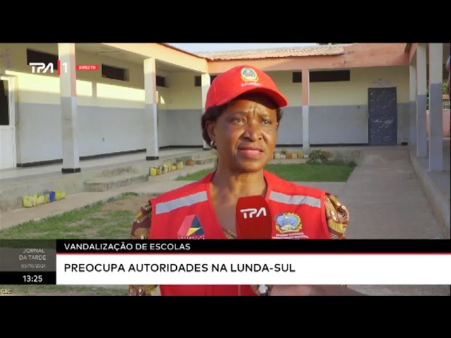 ⁣Vandalização de escolas - Recuperadas carteiras furtadas na Lunda-Sul