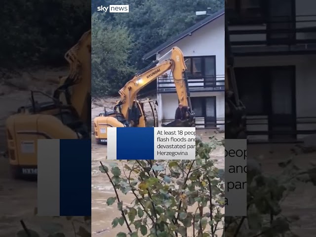 ⁣Digger saves residents from flooding