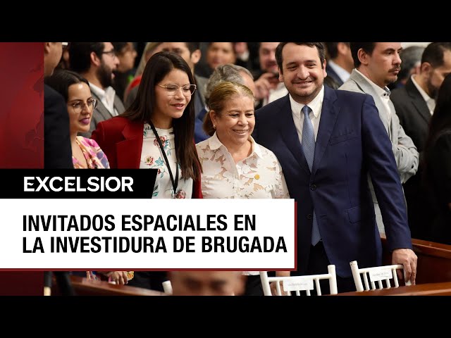 ⁣Sheinbaum y plana mayor de Morena se dan cita en la investidura de Clara Brugada