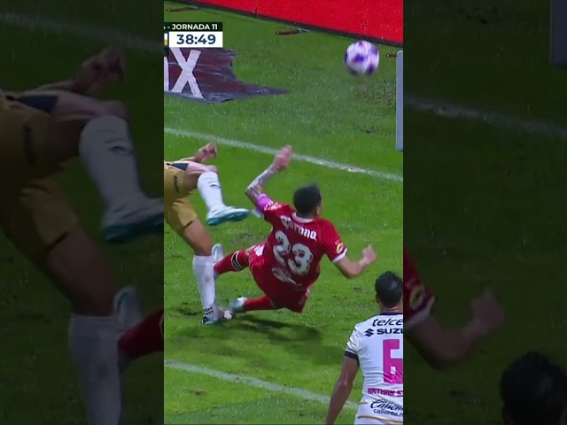 ⁣¡QUE PATADÓN! Jugador de Toluca que K.O. #shorts