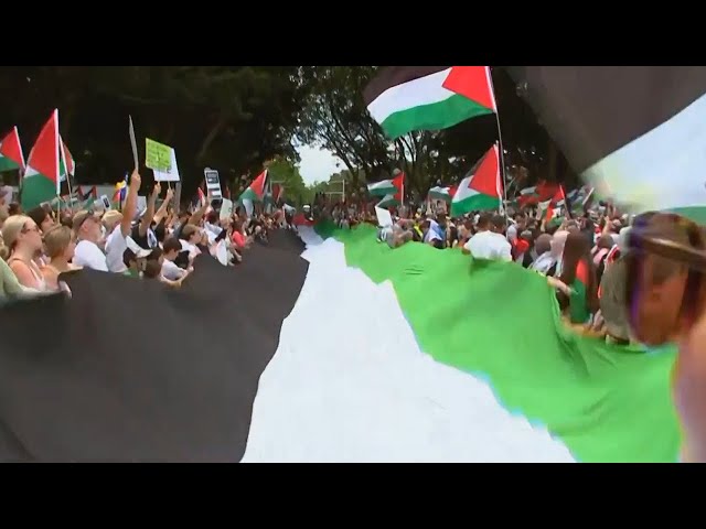 ⁣‘Absolutely bonkers’: Pro-Palestine protesters slammed for choosing October 7 date