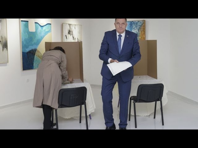 ⁣Bosnia celebra elecciones locales pocos días después de unas inundaciones mortales