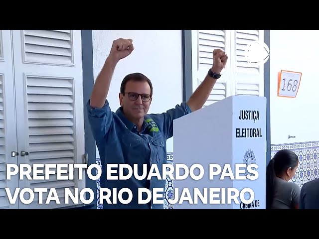 ⁣Prefeito Eduardo Paes vota no Rio de Janeiro