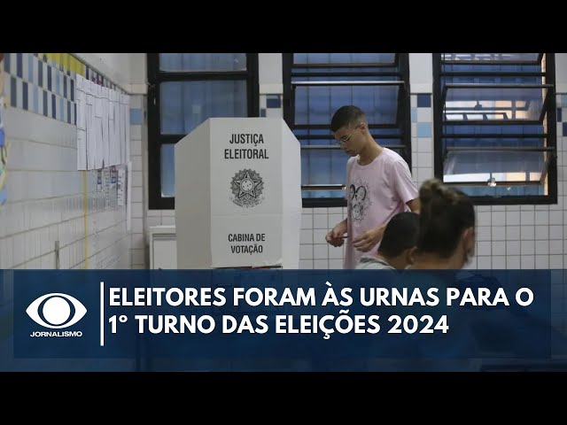 ⁣Eleitores participam da eleição para prefeitos e vereadores em SP