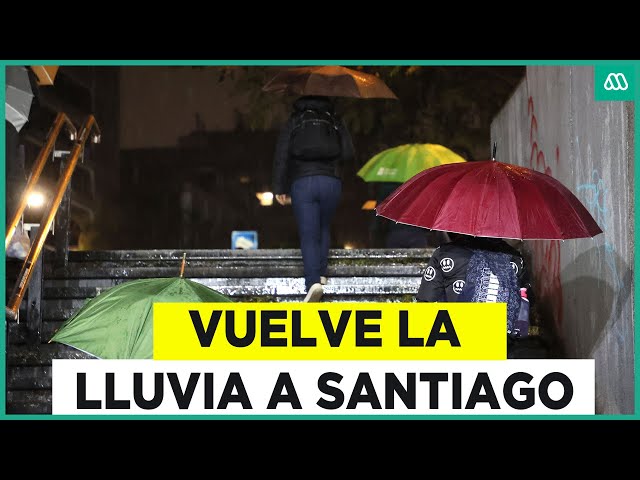 ⁣Esta noche comienza la lluvia: El retorno de las precipitaciones en Santiago