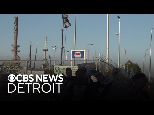 ⁣Sen. Bernie Sanders joins Marathon Refinery picket line