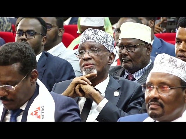 ⁣Madaxweynaha Galmudug oo ka qeyb galay munaasabad lagu saxiixay heshiiska dhismaha Dekadda Hobyo.