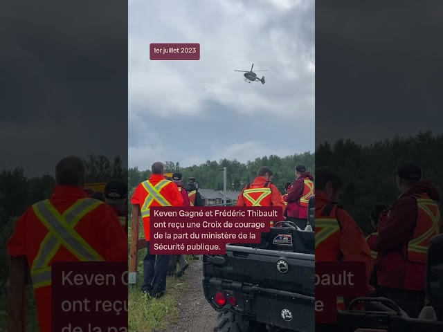 ⁣Deux pompiers honorés à Saguenay