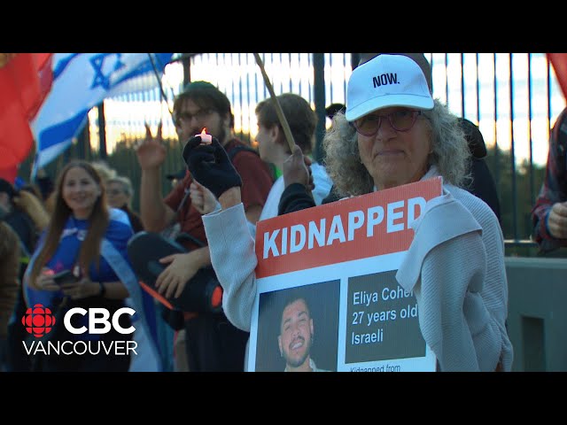 ⁣Vancouver vigil honours Israeli victims and hostages one year after Oct. 7 Hamas attack