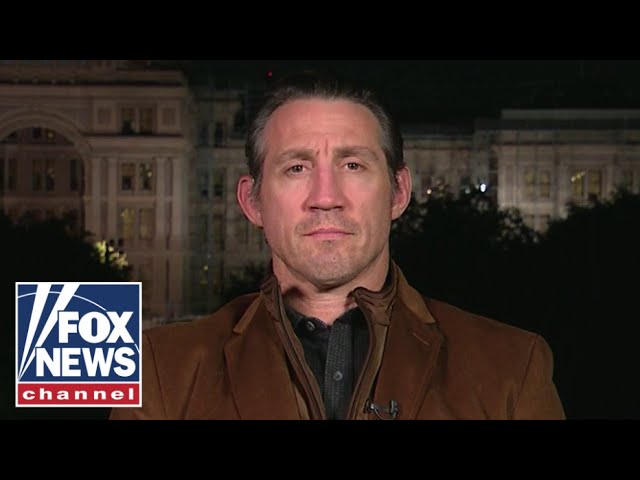 ⁣'DESPERATION’: Former Green Beret analyzes government’s response to Helene