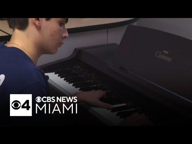 ⁣South Florida teen shares his passion for music with underprivileged children