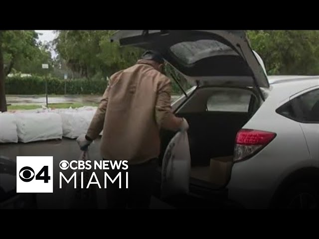 ⁣Several South Florida cities providing free sandbags ahead of Hurricane Milton impacts