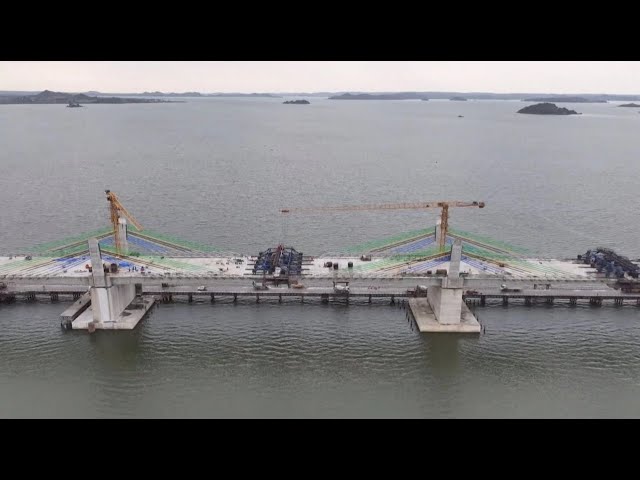 ⁣Two sides of Chinese-built Magufuli Bridge in Tanzania connected