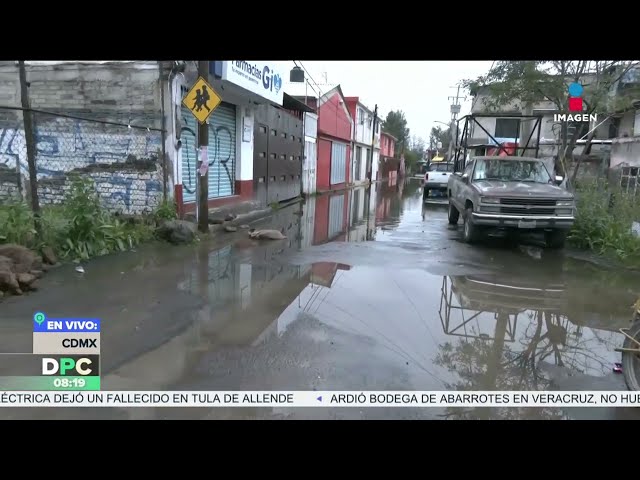 ⁣Las intensas lluvias provocan inundaciones en calles de Xochimilco