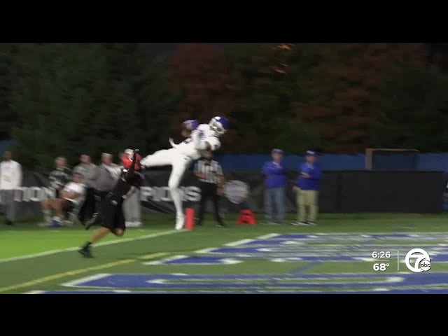 ⁣WXYZ High School Play of the Week: Catholic Central touchdown grab