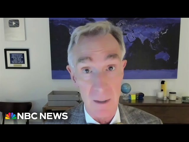 ⁣Bill Nye explains how climate change is impacting Hurricane Milton