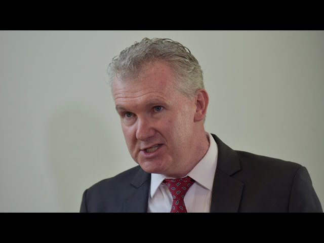 ⁣Tony Burke hiding ‘behind his department’ in Question Time