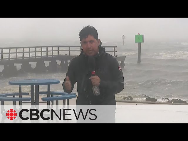 ⁣Reporter in Tampa gives live updates as storm closes in