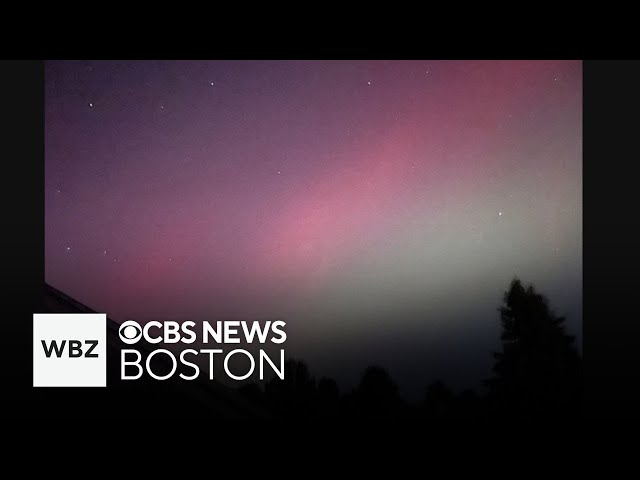 ⁣Aurora lights up skies over New England