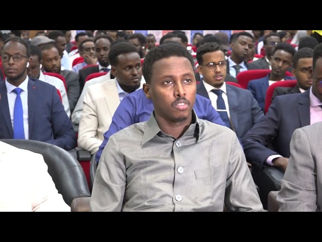 ⁣Wasiiro iyo Xildhibaano ka tirsan DFS ayaa ka qeybgalay Xafladda Somali Busniss Award oo lagu qabtay