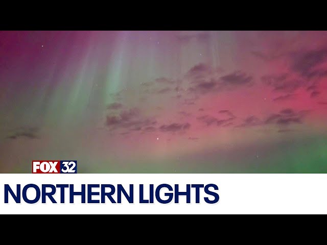 ⁣Northern Lights visible in Chicago