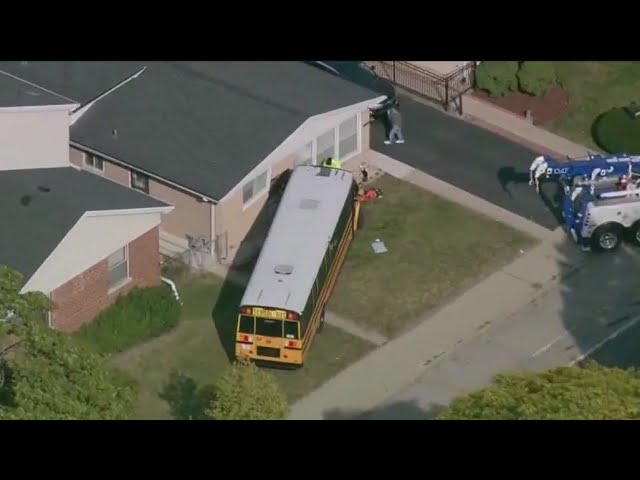 ⁣Three hospitalized after school bus crashes into Skokie home: officials